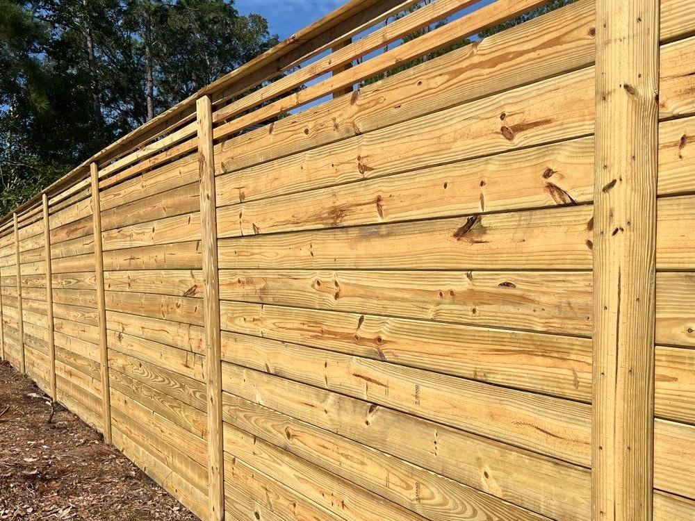 Choosing a Wooden Fence in Florida